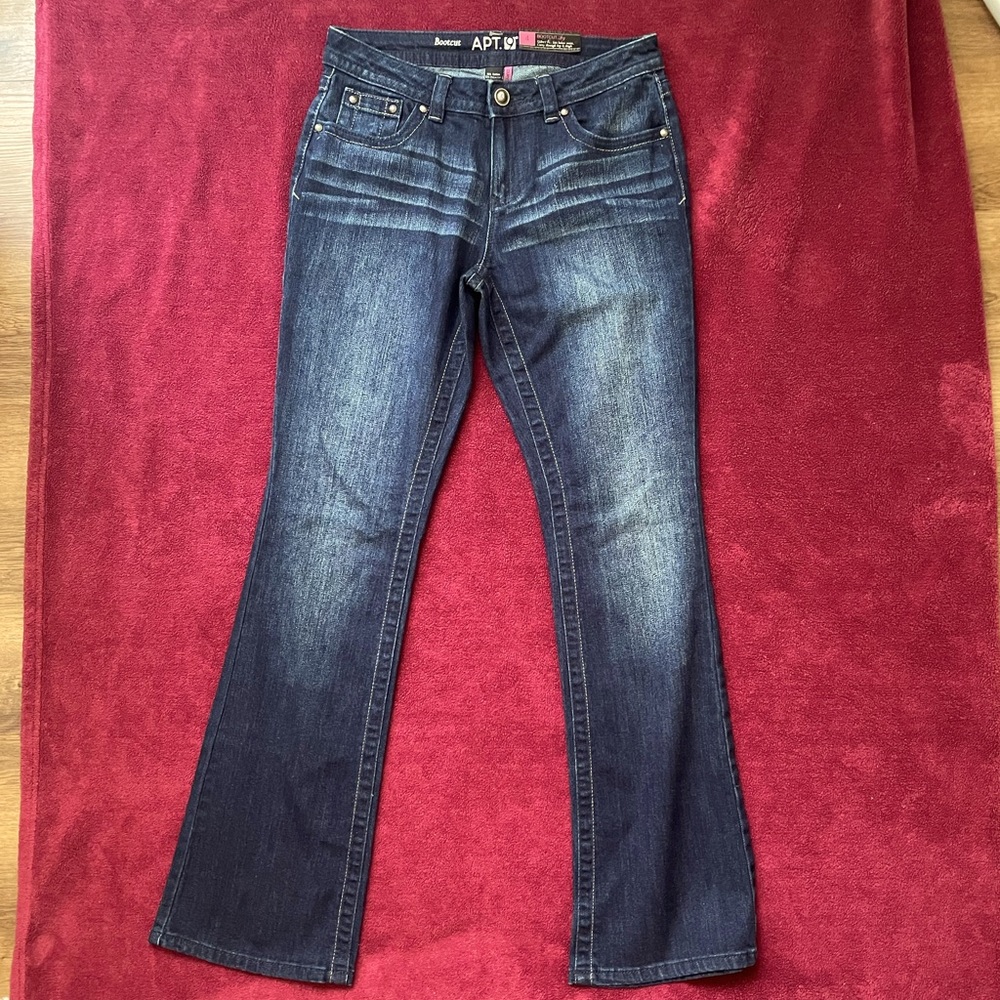 Apt 9 bootcut jeans size 4
